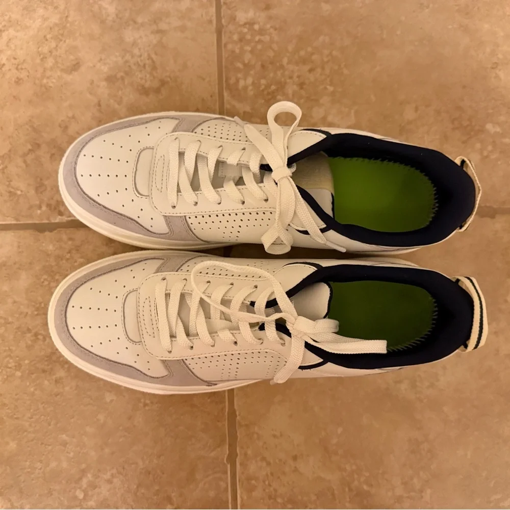 Le Tigre new without